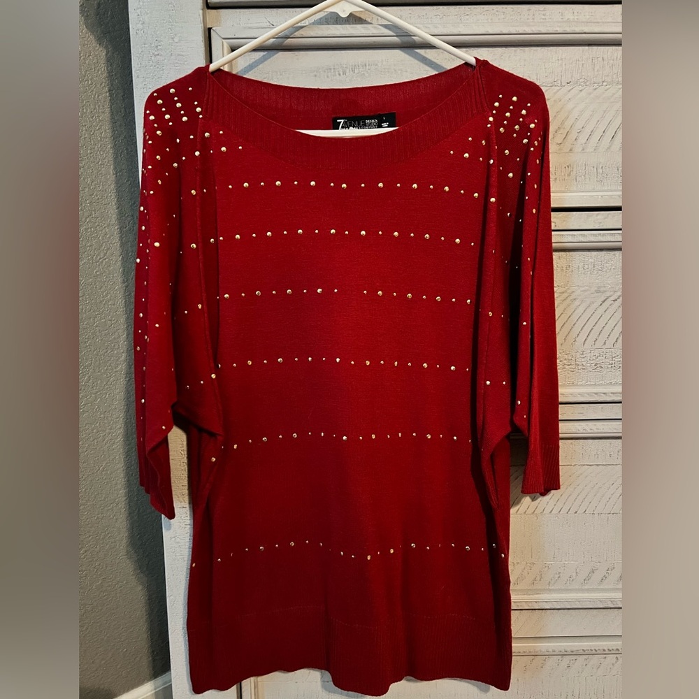 7th Avenue Red Knit with Gold Accents